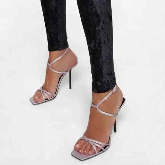 YSL YVES SAINT LAURENT NIB Nuit 105 Crepe Satin Sandals Heels Stilettos 38.5 - Picture 3 of 14